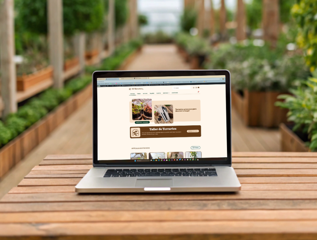 Ordenador mostrando la nueva web del terrarista